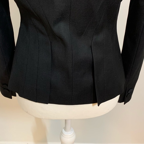 Woman Slim fit Blazer - imported from Korea🇰🇷 - Picture 6 of 11